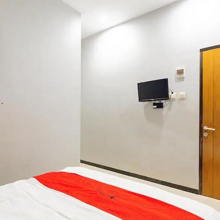 Reddoorz @ Manukan Surabaia Exterior foto