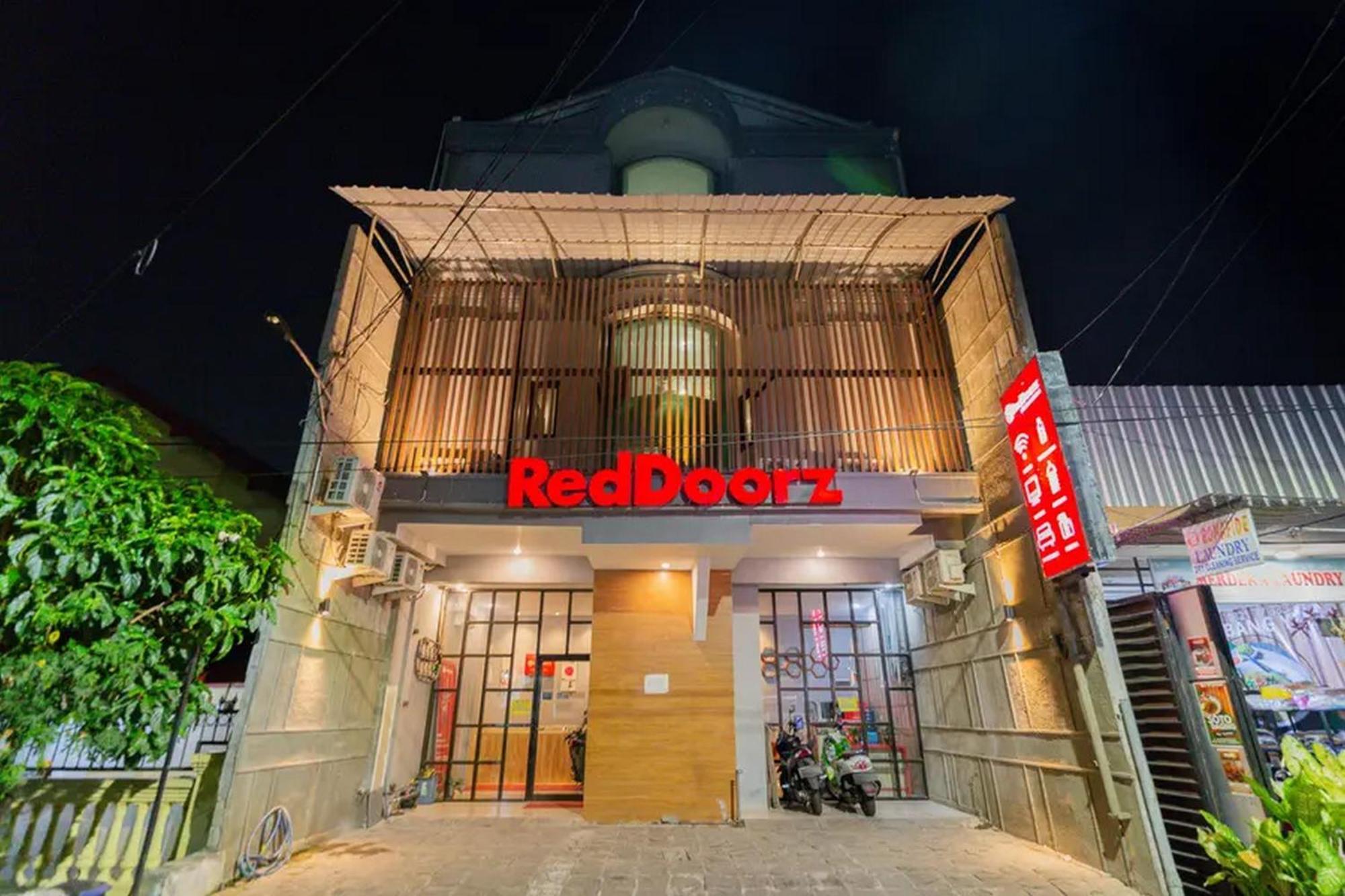Reddoorz @ Manukan Surabaia Exterior foto